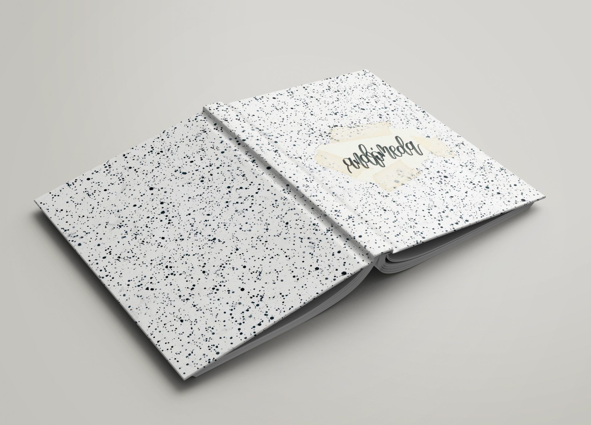 Libreta-Mockup-3.jpg